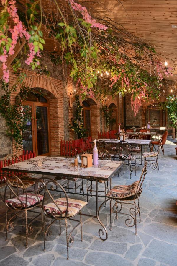 Old Town Sheki Hotel Exterior foto
